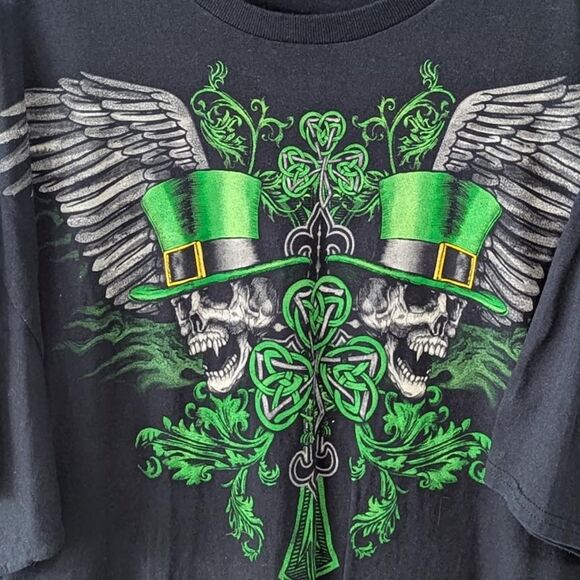 Vintage Y2K Men's Graphic Print Celtic Knots Vampire Skulls Size XXL / 2XL - Picture 2 of 7